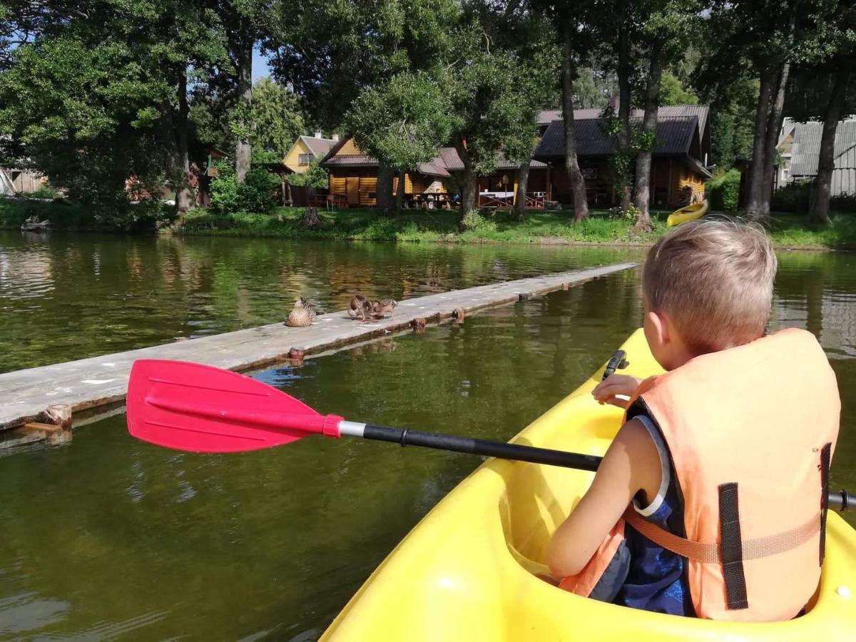 Karolio Sodyba Paluseje Buitenkant foto