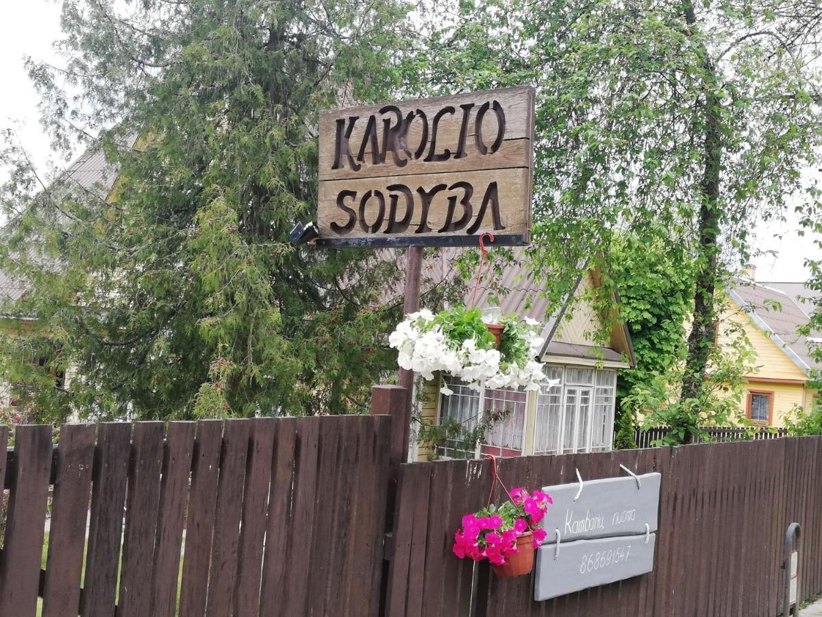 Karolio Sodyba Paluseje Buitenkant foto