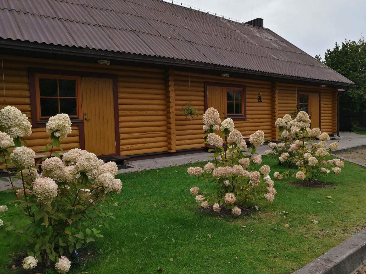 Karolio Sodyba Paluseje Buitenkant foto
